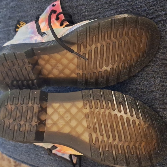 Dr Martens boots sz 4 - Picture 5 of 5